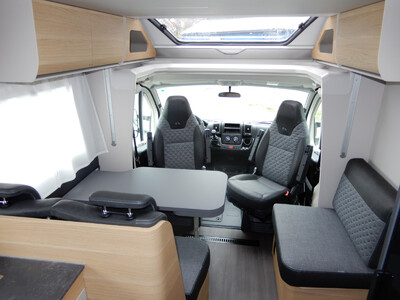 ADRIA Matrix Axess 670 SL (2) 