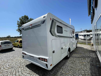 Weinsberg CaraSuite Ford 700 MEG - VELETRŽNÍ CENOVÁ NABÍDKA 