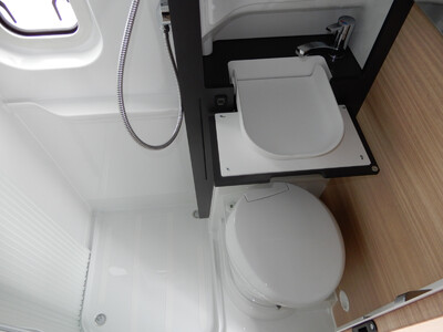 HOBBY MAXIA VAN 680 ET (9)