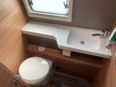 WEINSBERG Cara Core 700 MEG (1)