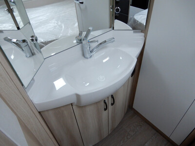 HOBBY De Luxe 540 KMFe (11)