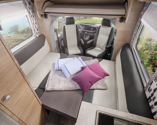 KNAUS TOURER VAN