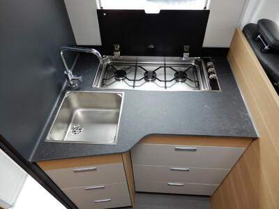 ADRIA Matrix Axess 670 SL (2) 